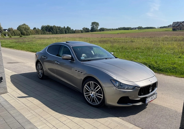 maserati ghibli podkarpackie Maserati Ghibli cena 133900 przebieg: 72000, rok produkcji 2016 z Rzeszów